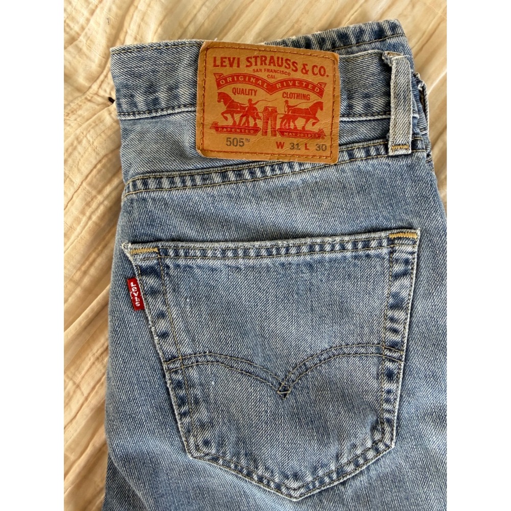 Vintage Style Levi's 505 Relaxed Straight Leg Denim Jeans